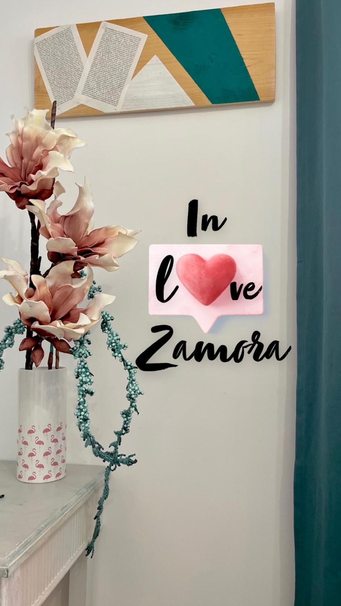 In Love Zamora Exterior photo